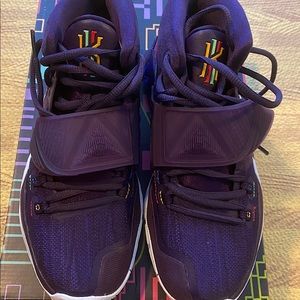 Kyrie Men’s 6 Basketball Shoes